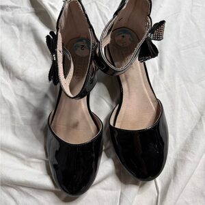 Stylish Black Girls Shoes with Bow Detail